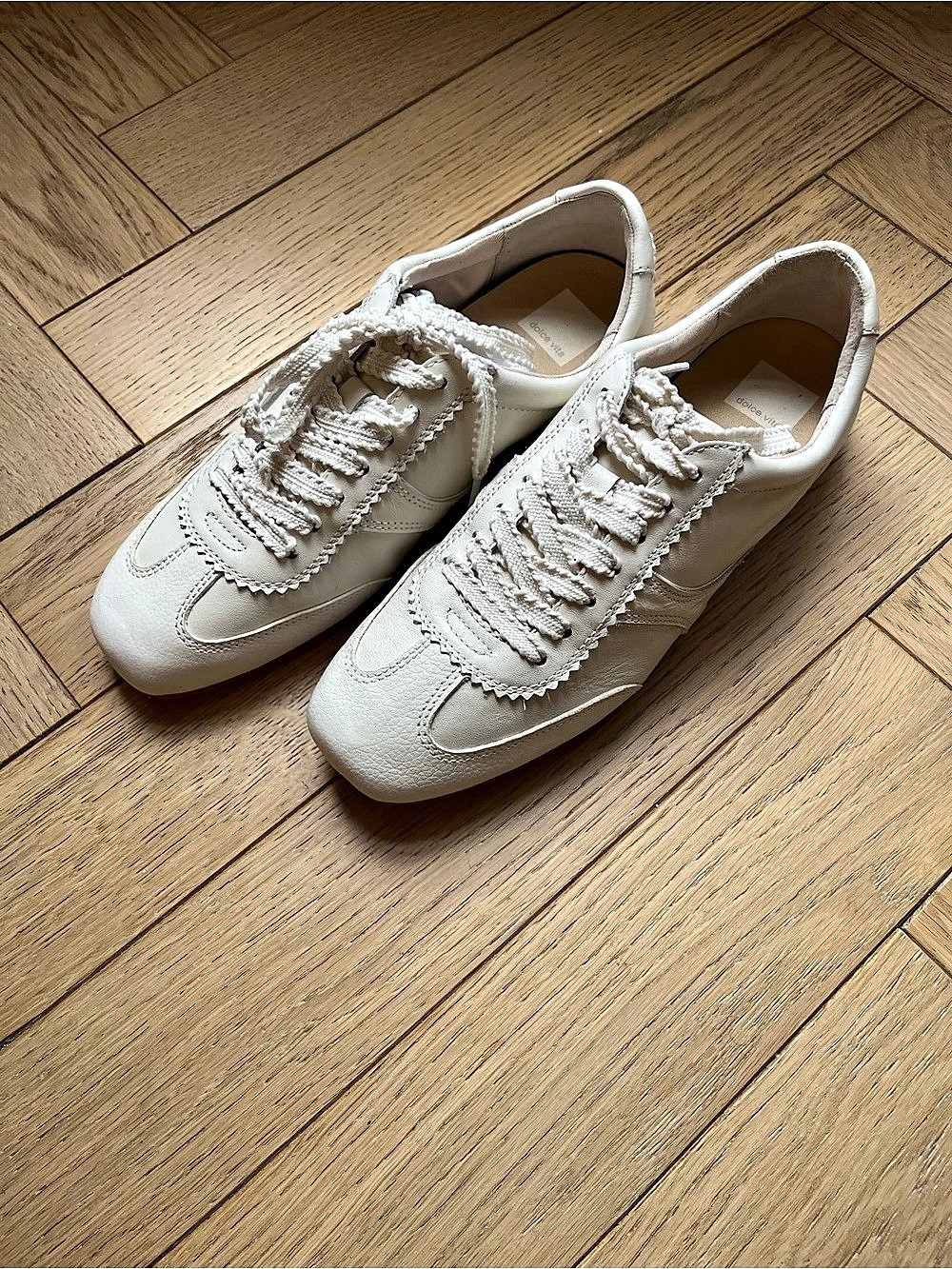 Dolce Vita Notice Sneaker Cream Sneakers